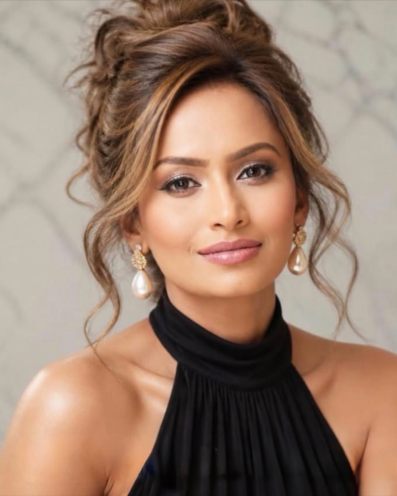 Beyond the Crown: Reigning Mrs. Universe Elite Dr. Priyal Doshi Takes Her Legacy Across Continents, Inspiring Global Impact